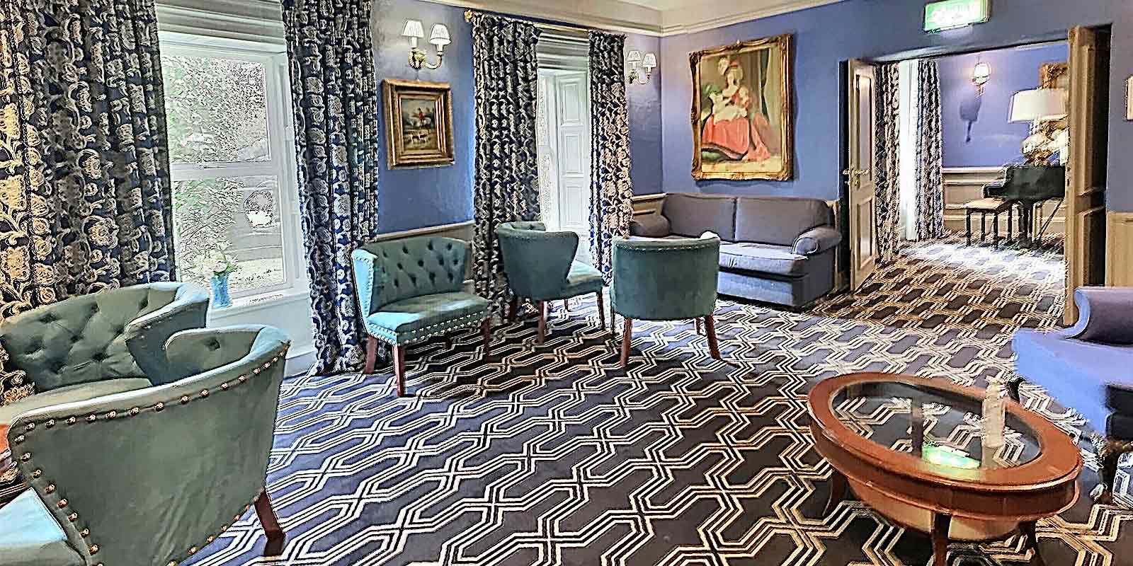 lounge-at-racket-hall